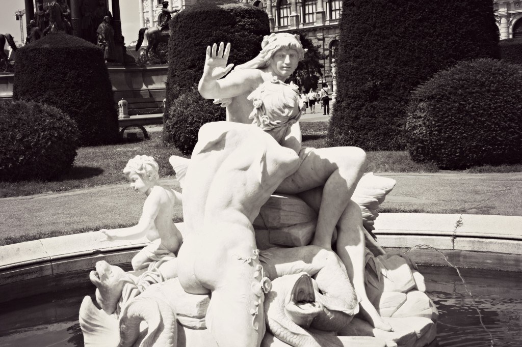 Viennastatue