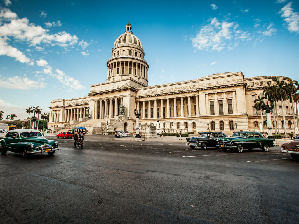 El Capitolio, Havana (Photo: vickyflipfloptravels.com)