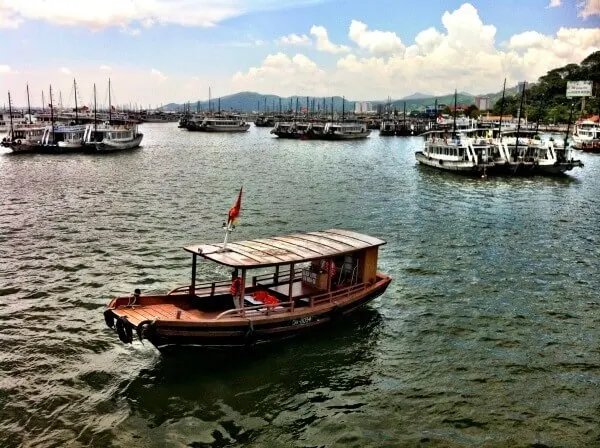 Beautiful Halong Bay 
