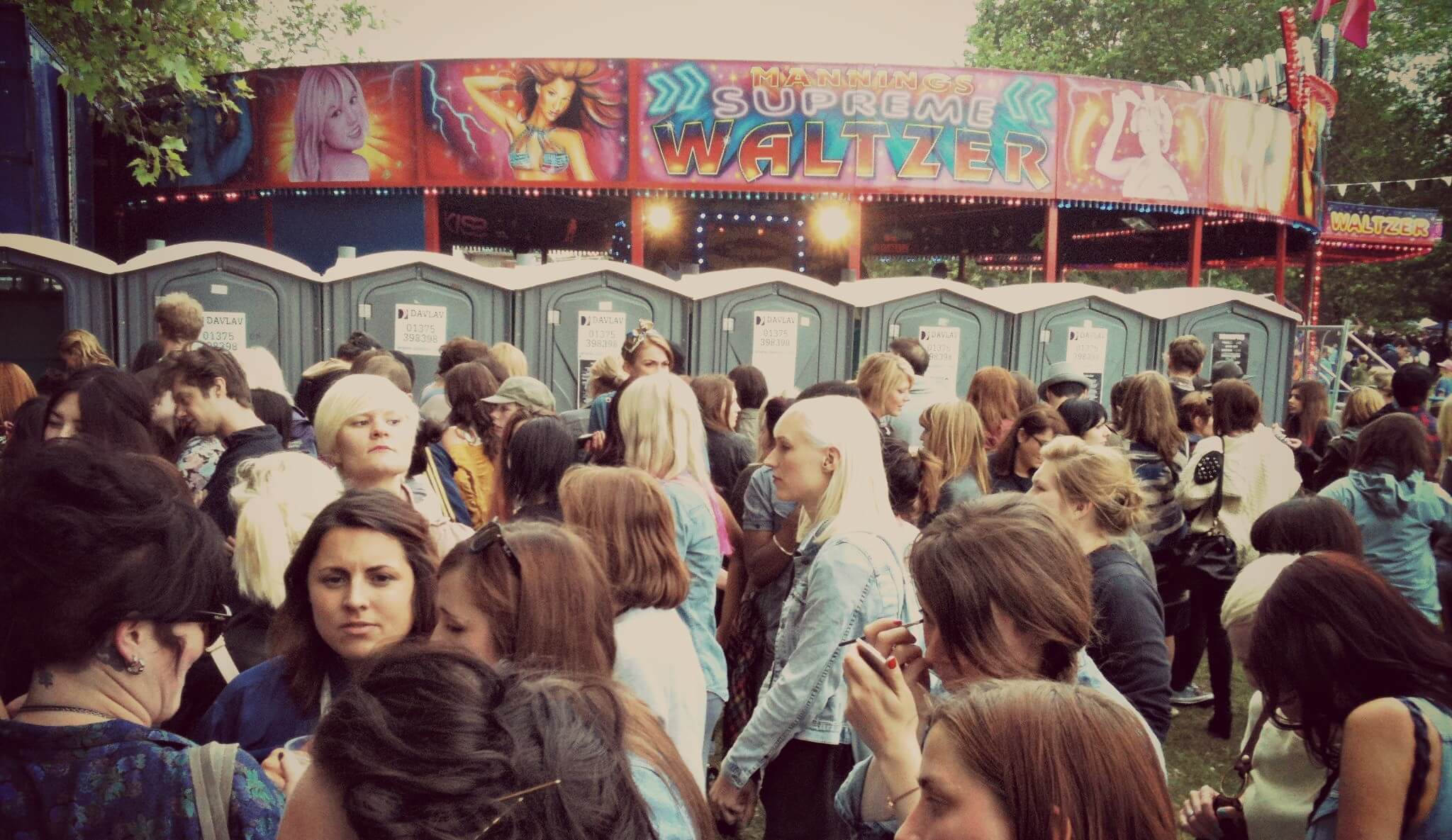 How to Avoid Festival Toilets in 9 Simple Ways [Camping Toilet Review]