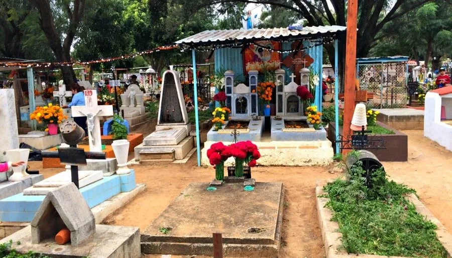 Day of the Dead Festival grave 