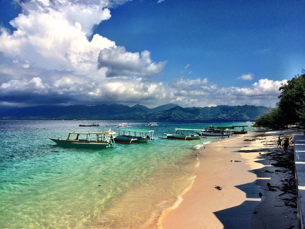 How to get from Gili T to Gili Meno