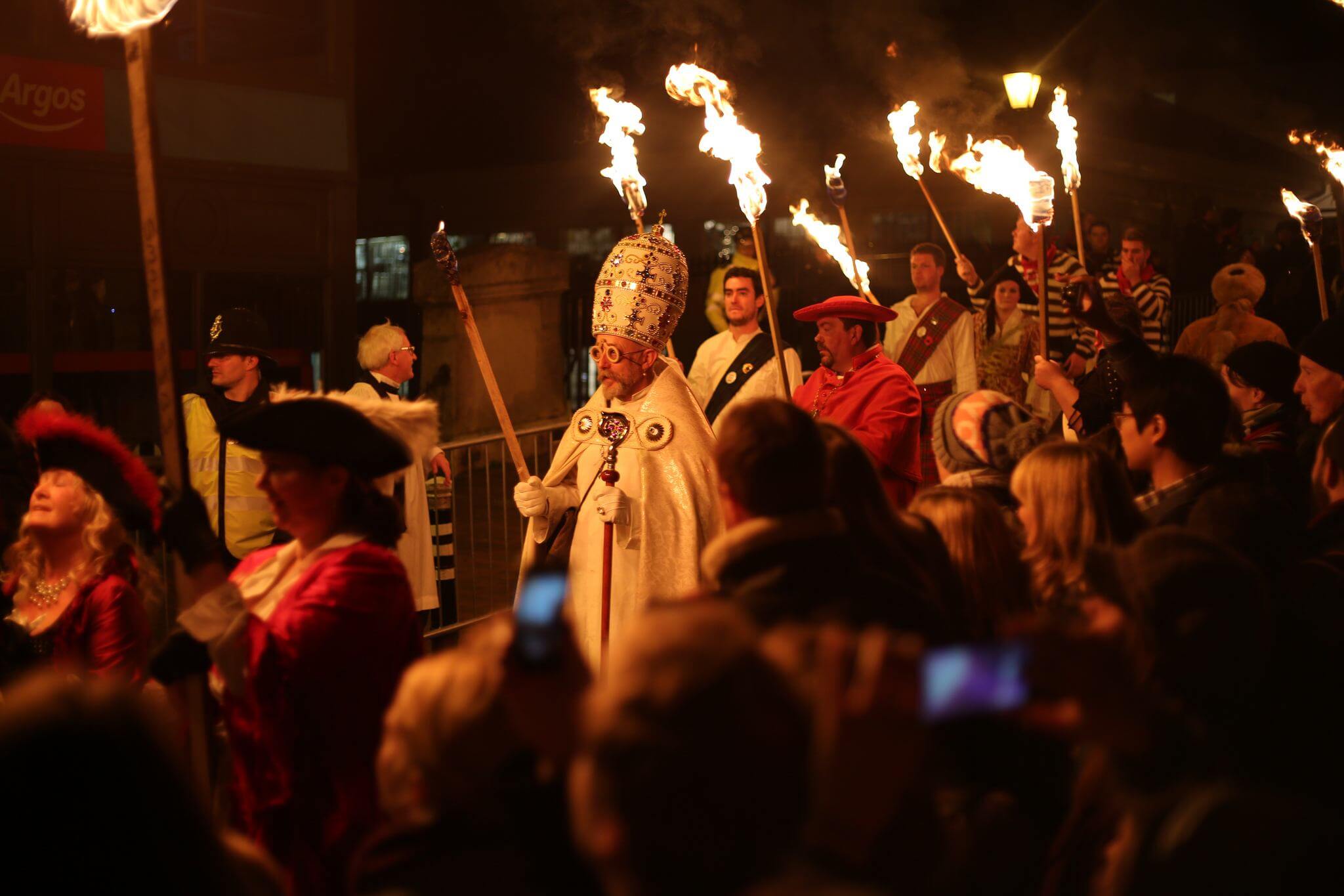 14 Best Festivals In November Around The World In 2023