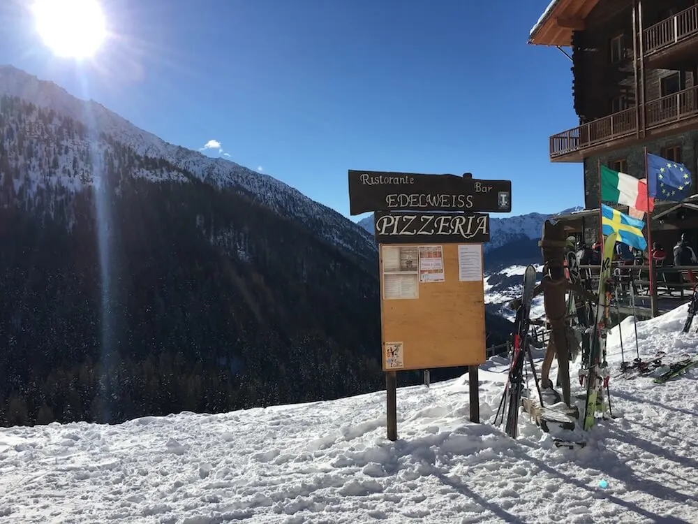 Skiing in Champoluc