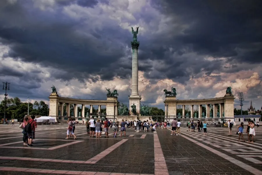 cool things to do in budapest