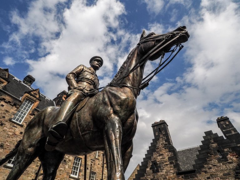 Edinburgh in 2 Days Your Ultimate Guide