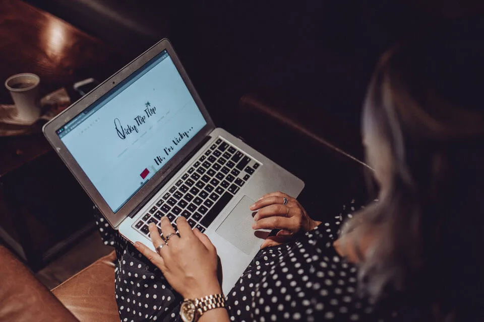 Beginners guide to travel blogging