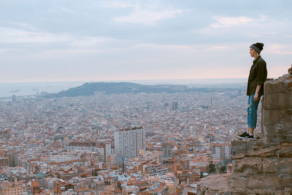 18 Awesome Photo Spots in Barcelona (Food Too!)