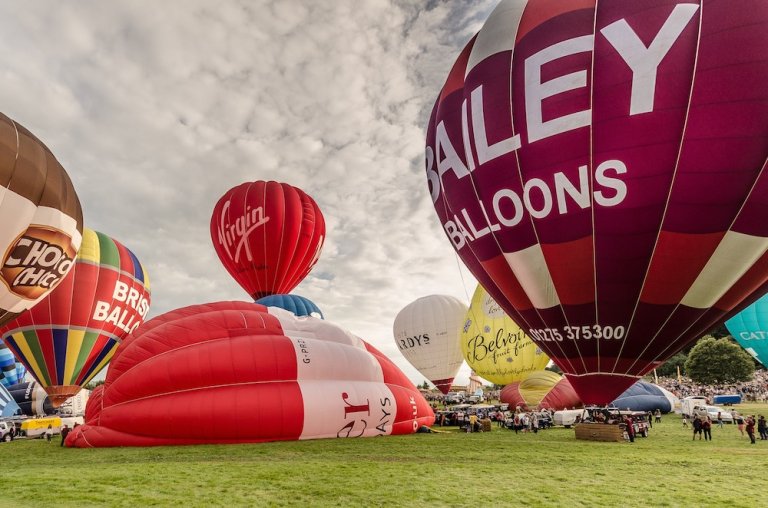 8 Biggest Hot Air Balloon Festivals Around the World