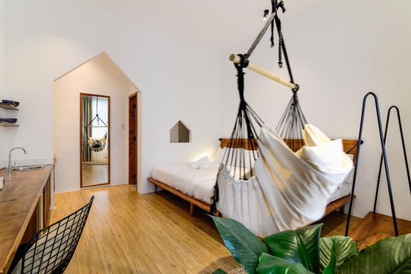 where to stay ho chi minh city
