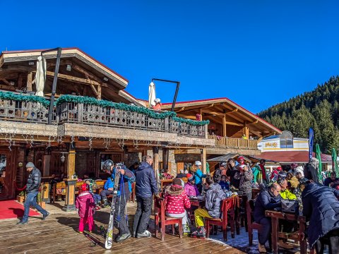 Day in the Life at a Snomads Chalet in Bansko, Bulgaria