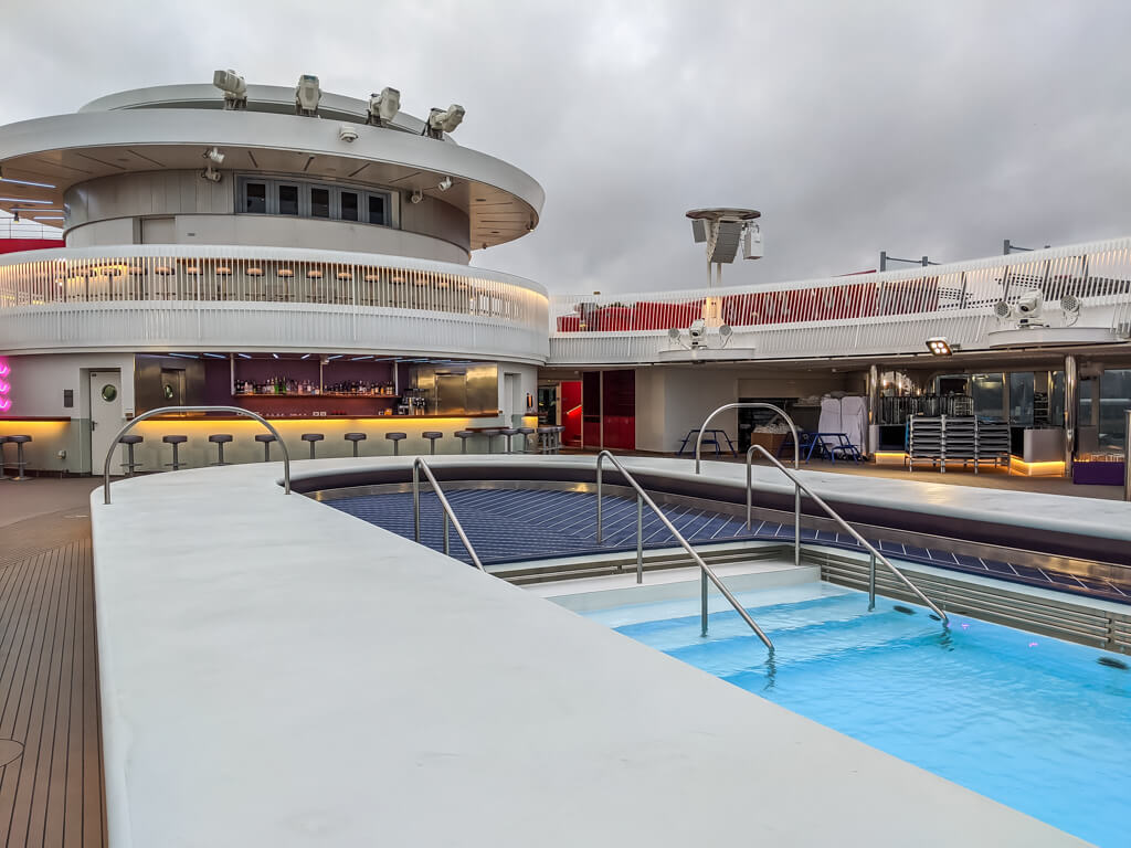 Swimming pool on the Scarlet Lady