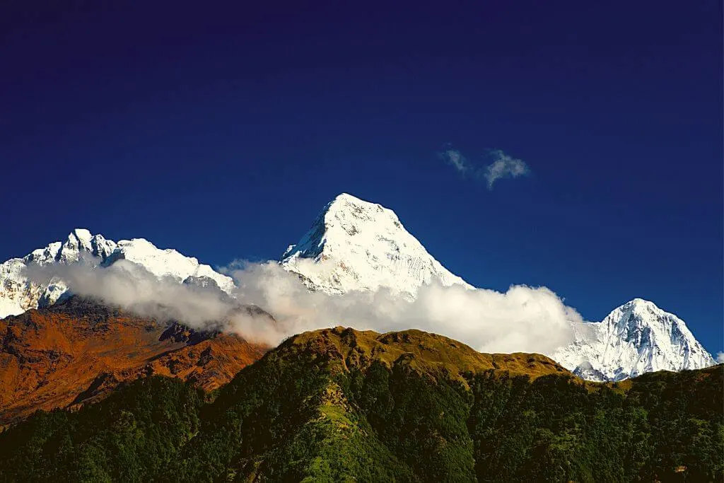 how to go trekking in nepal