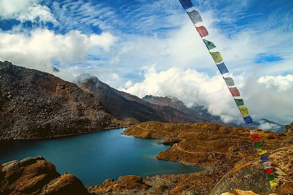trekking in nepal
