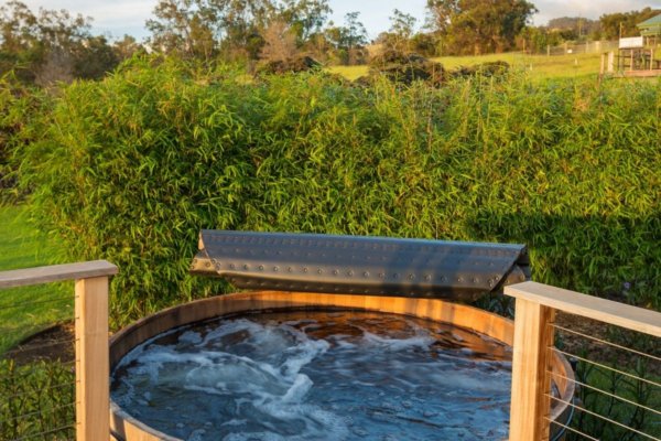 11 Romantic Airbnbs in England (with HOT TUBS!) for 2023