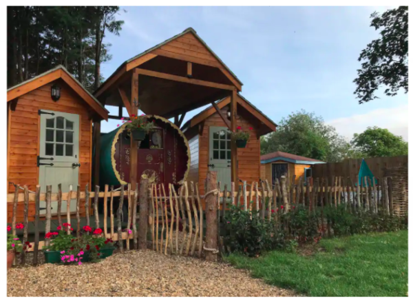 airbnbs in england romantic