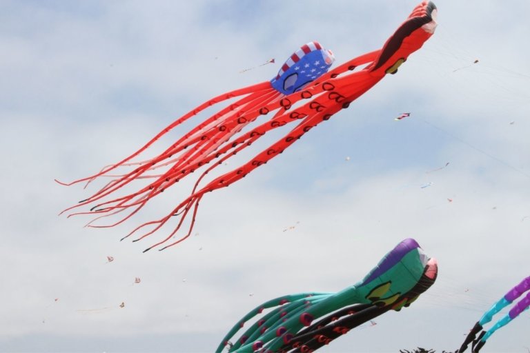 9 Best Kite Festivals Around the World You Need to See