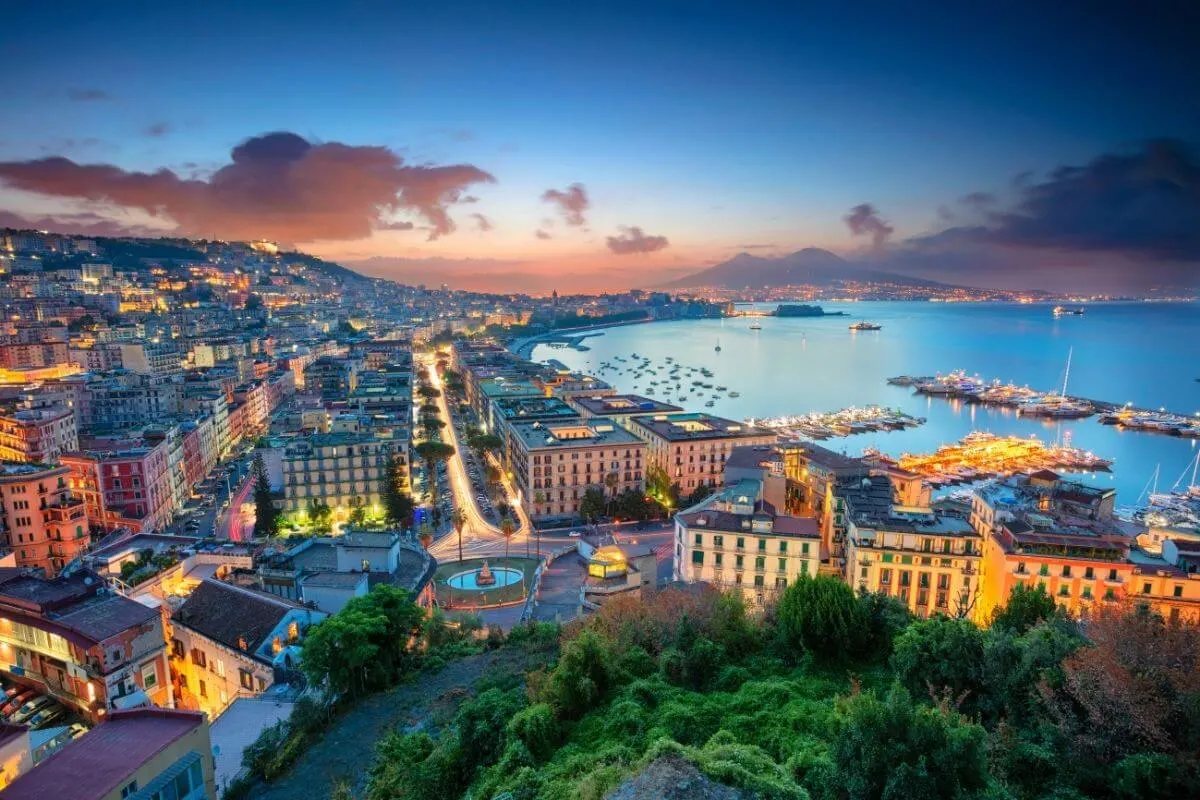 where to go in naples
