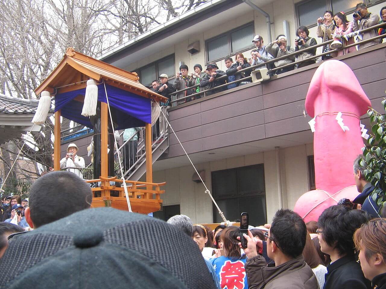 Kanamara Matsura april festival