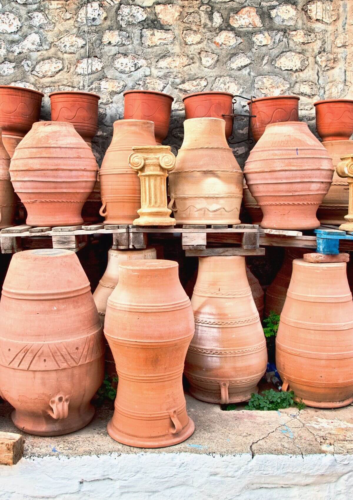 Greek pottery souvenirs