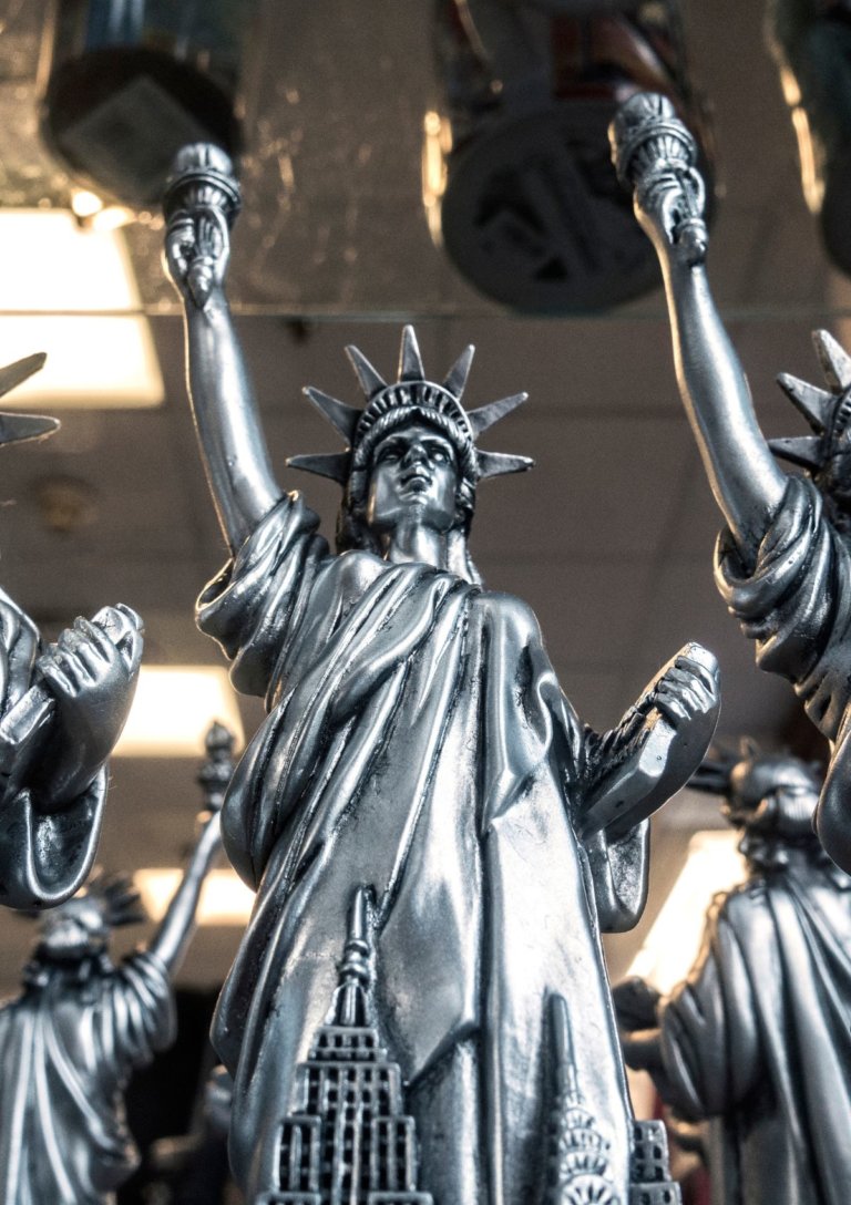 11 Ideas for Unique Souvenirs from America