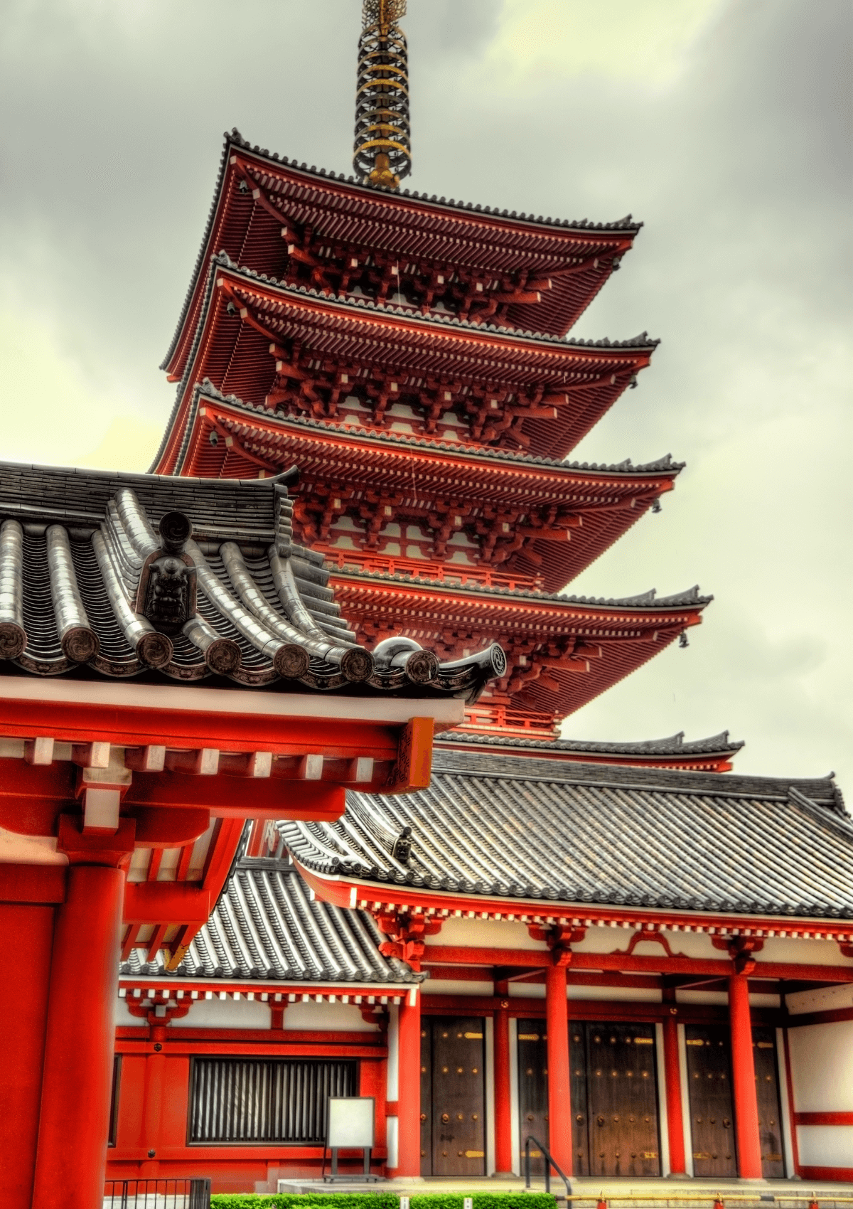 Senso-ji the oldest temple is a must-see on a 7-day Tokyo itinerary.