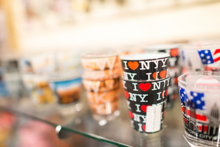 16 Best Souvenirs from New York to Remember Your Trip By