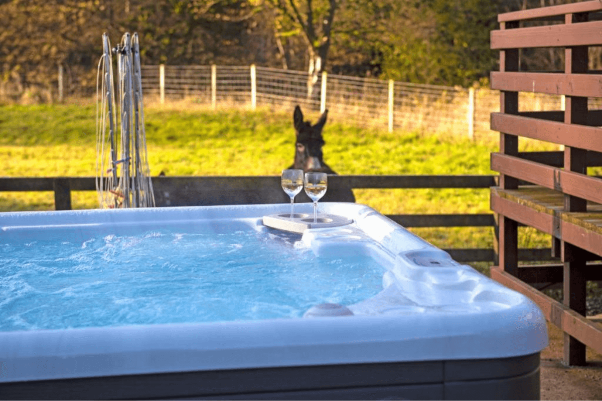 Lodges with hot tubs in Scotland