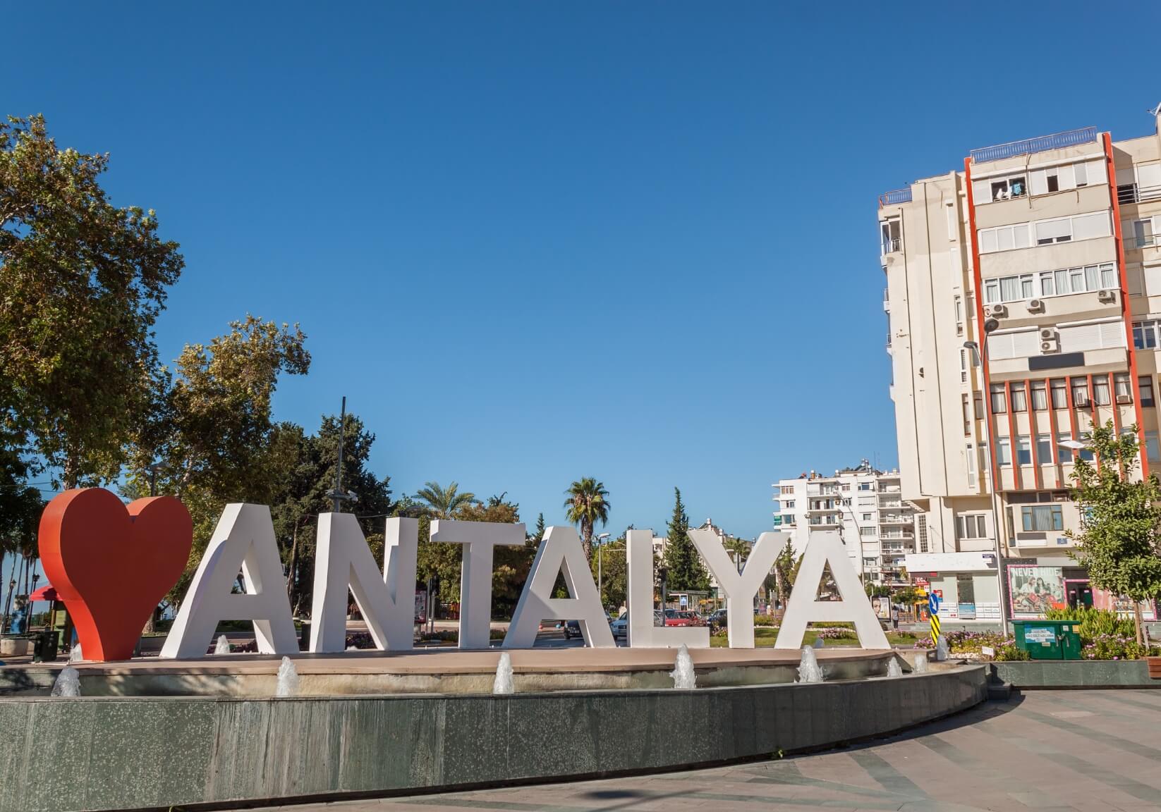 Large sign saying 'I love Antalya'