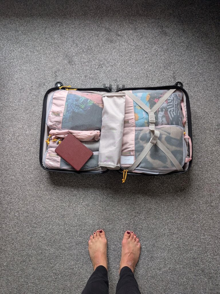 Neat packing with packing cubes