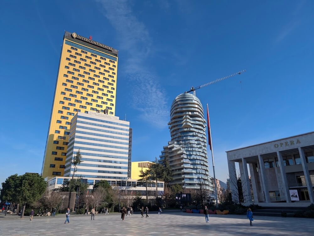 Buildings in Skanderberg Square