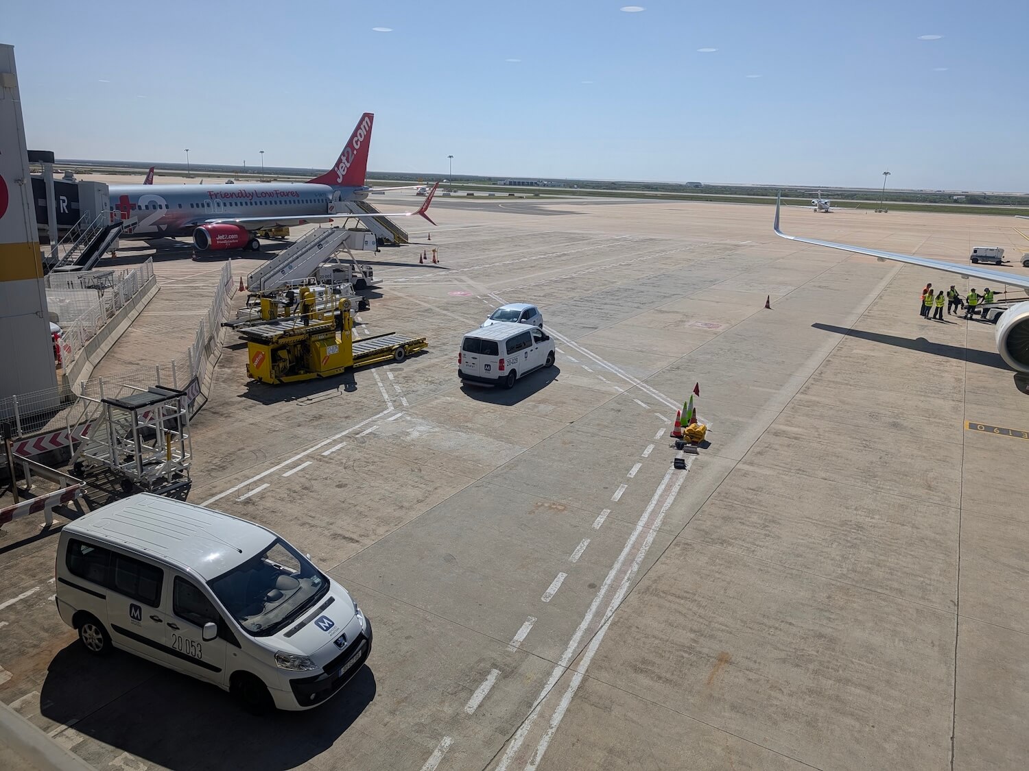 save money on airport parking