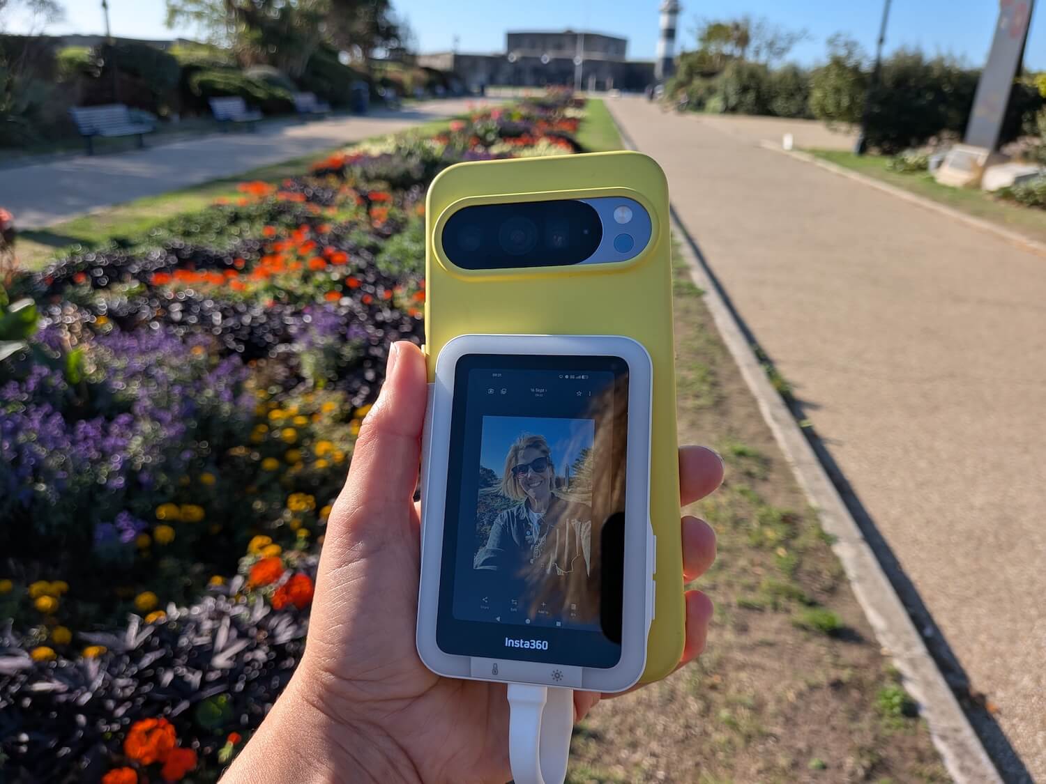 Using the Insta360 screen