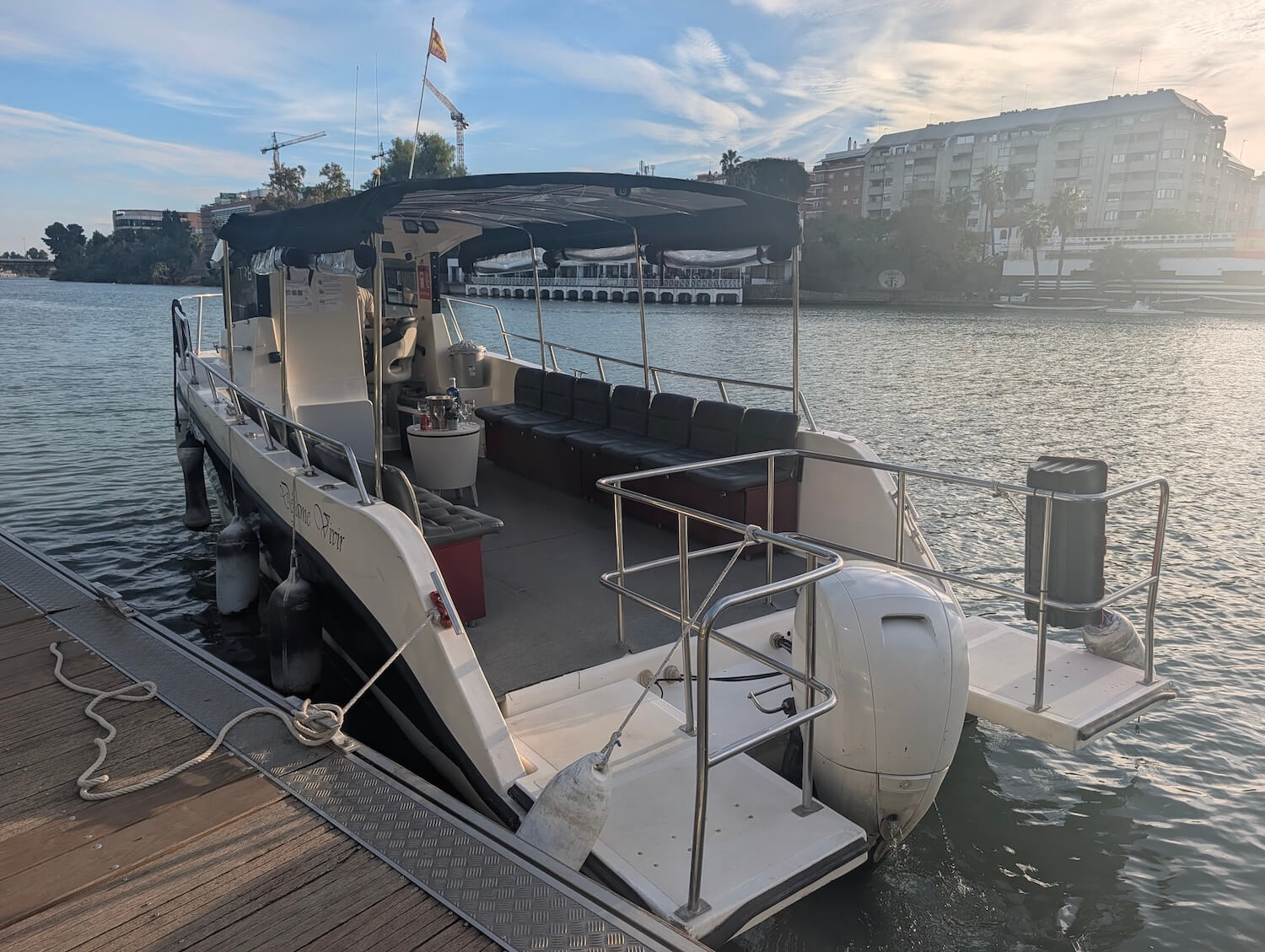 cheap boat trip in seville